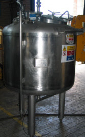 1000 Litres Vertical Stainless Steel Pressure / Vacuum Receiver