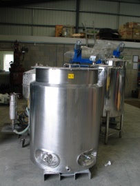 550 Litres Stainless Steel Jacketed Portable Process Vessel