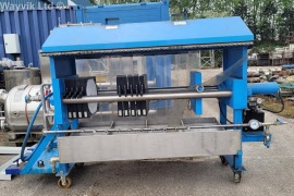 Latham International 470mm x 470mm Polypropylene Membrane Press. ATEX